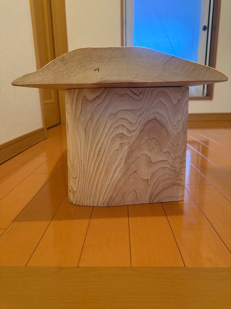 天然杉一枚板でか節カーブテーブル蜜蝋クリーム仕上げ