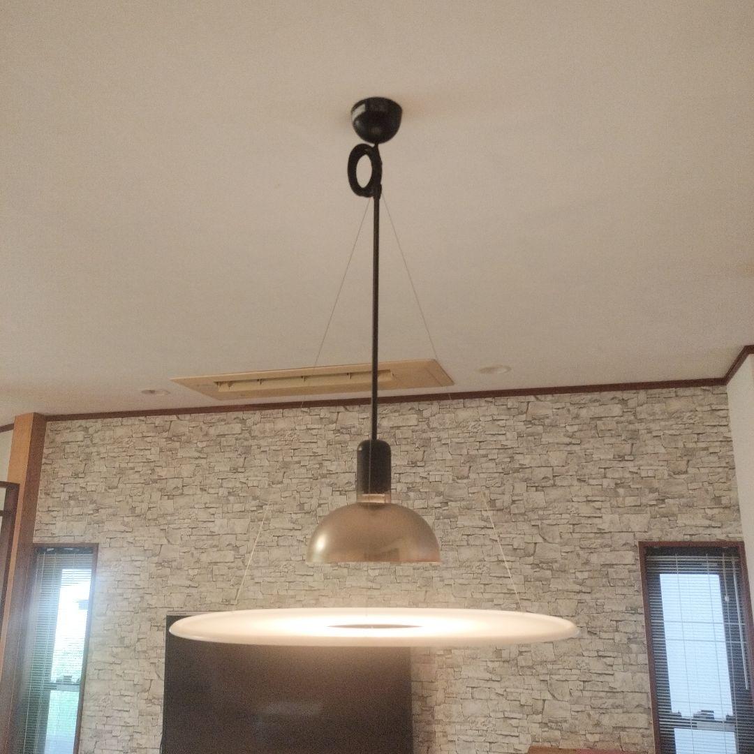 FLOS モフローティングペンダントライト