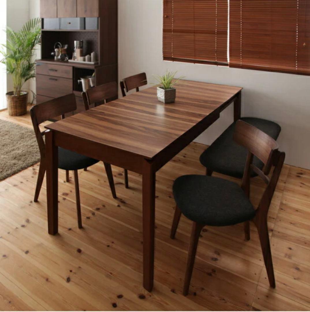 伸縮式ダイニングテーブル