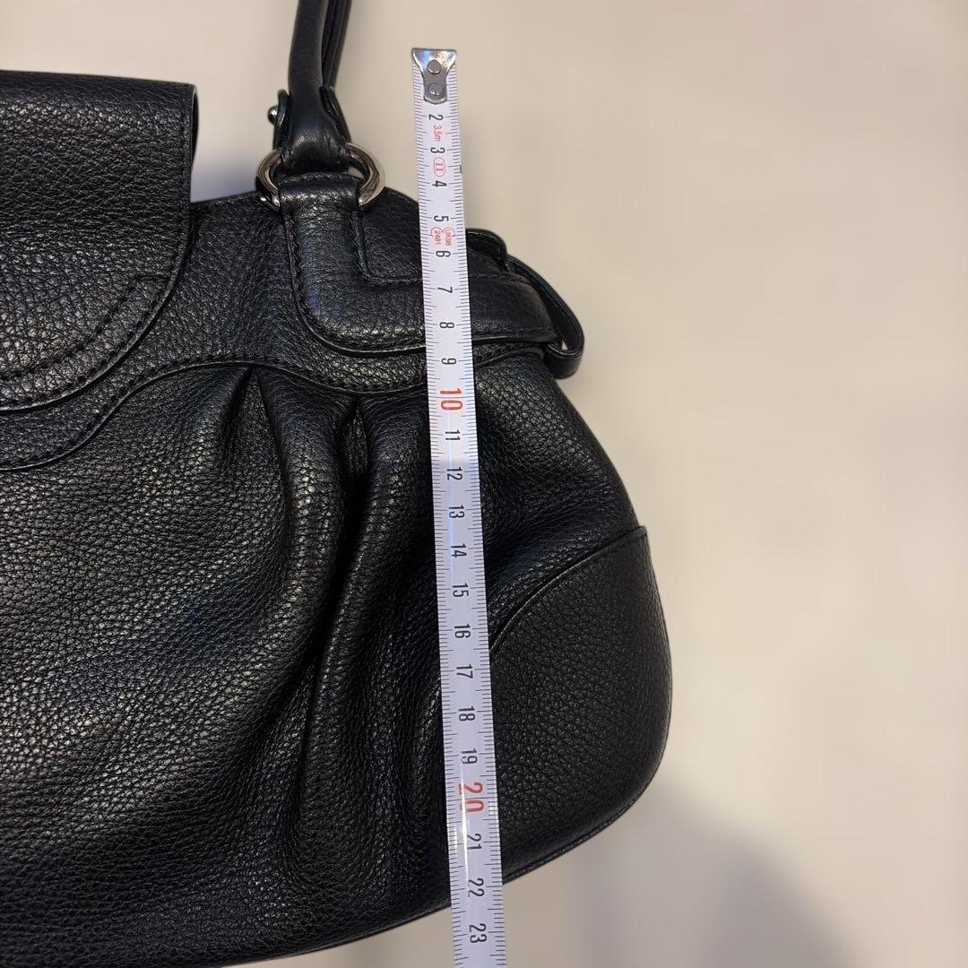Ferragamo ブラックレザー ハンドバッグ 約30cm