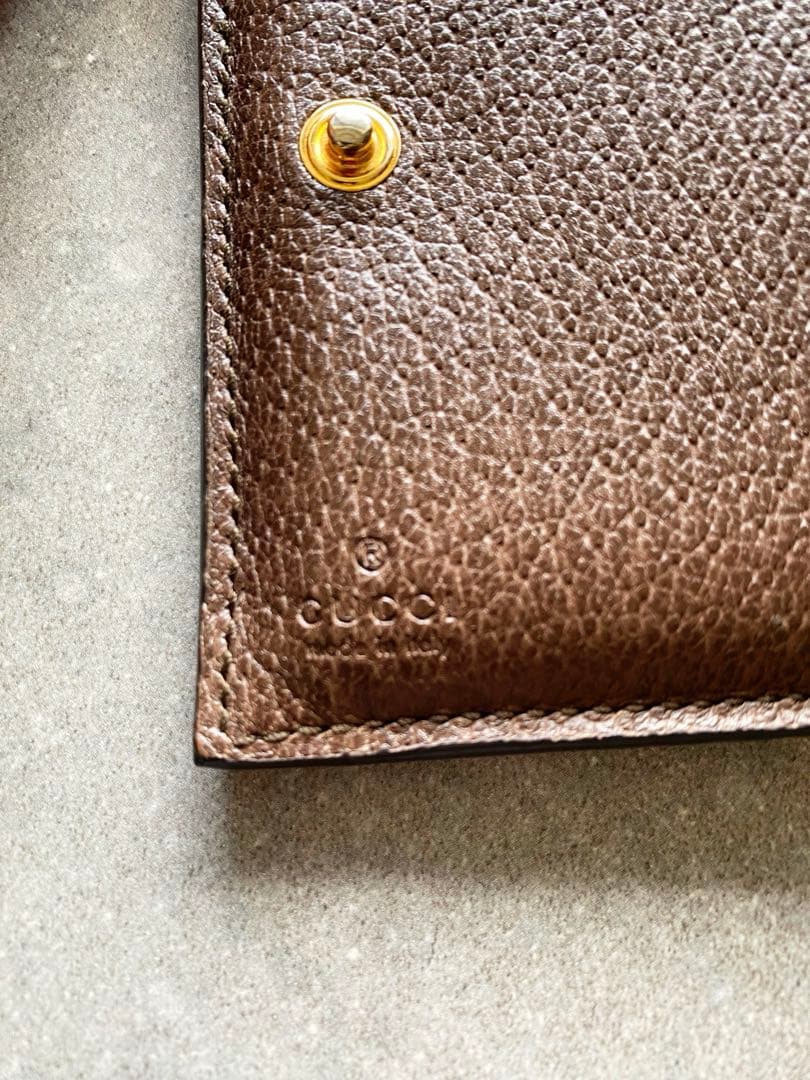 GUCCI グッチ 三つ折り財布　ケース　カードケース
