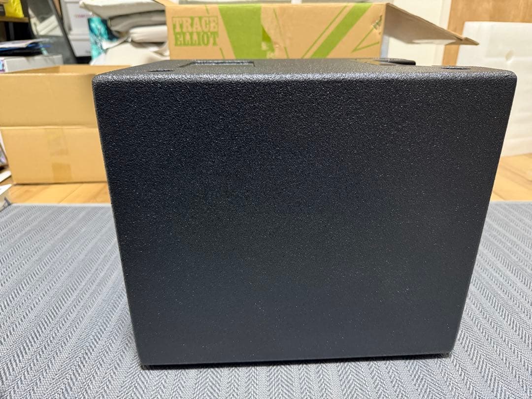 Trace Elliot 1x10 speaker cabinet ベースアンプ