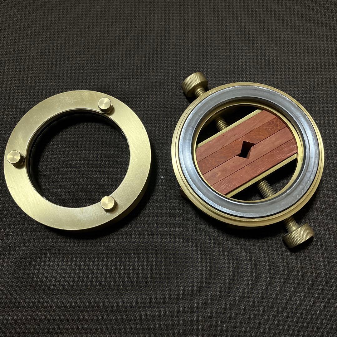 篆刻用　本格印床　黄銅製　360度自由に回せる　一体型