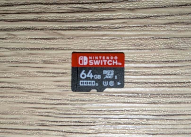 Nintendo Switch 本体 (Joy-Con無し)+ その他付属品