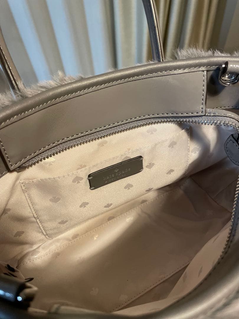 新品未使用kate spade new york ファー ショルダーバッグ