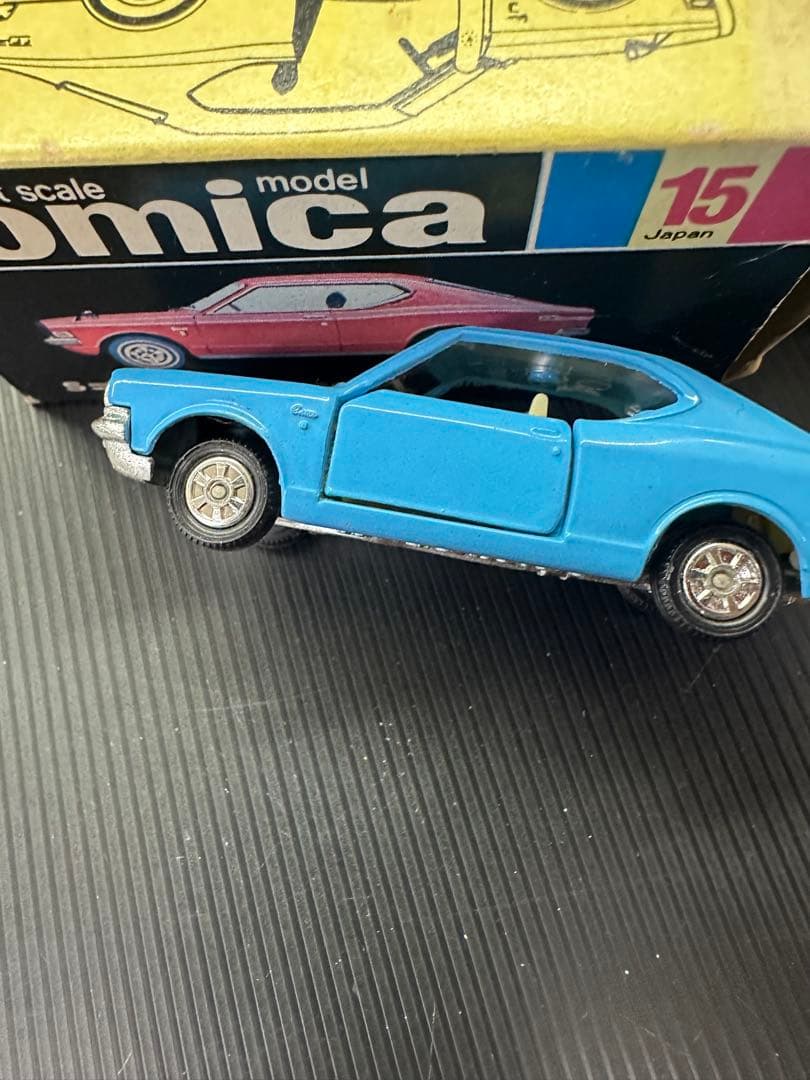 黒箱トミカ 15 コロナ ハードトップ SL 1/60 ホイール希少