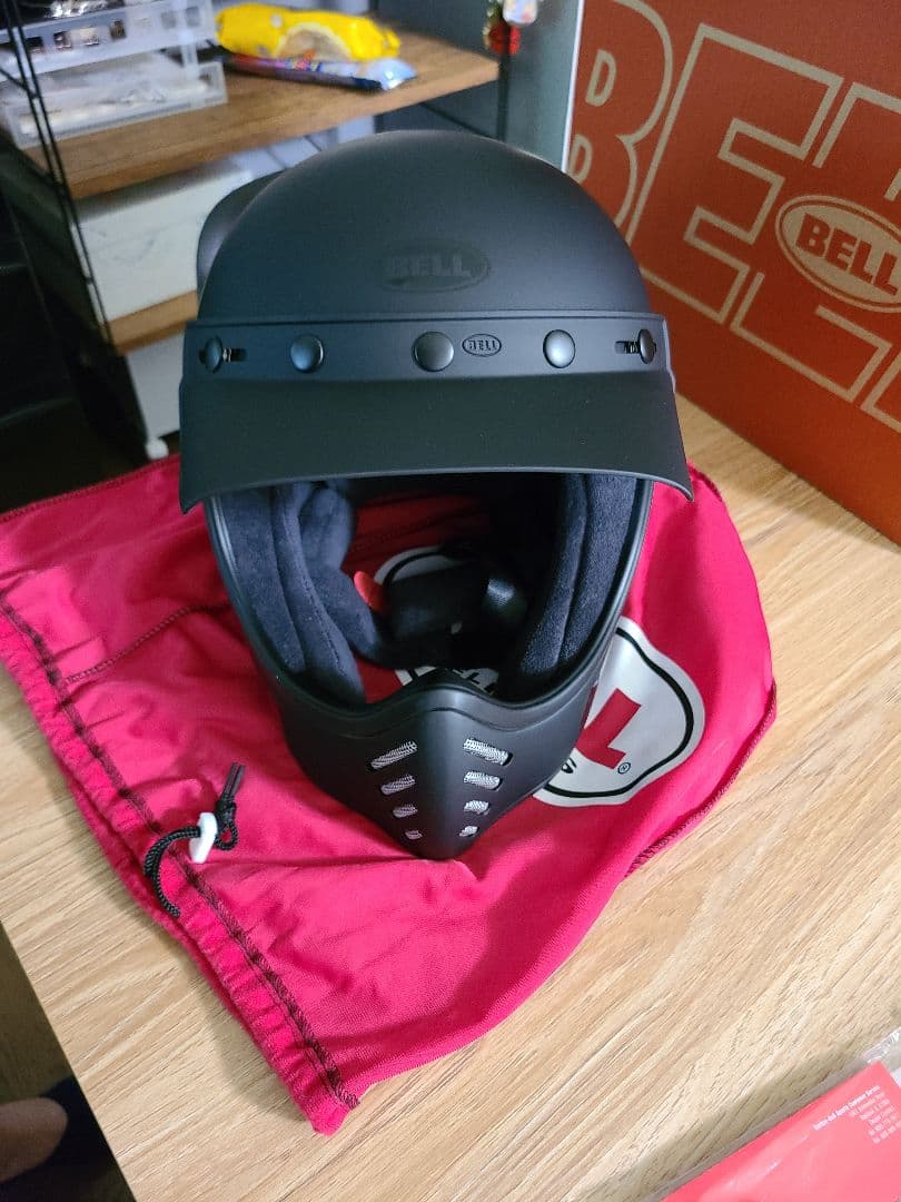 BELL MOTO3  ベル モト3