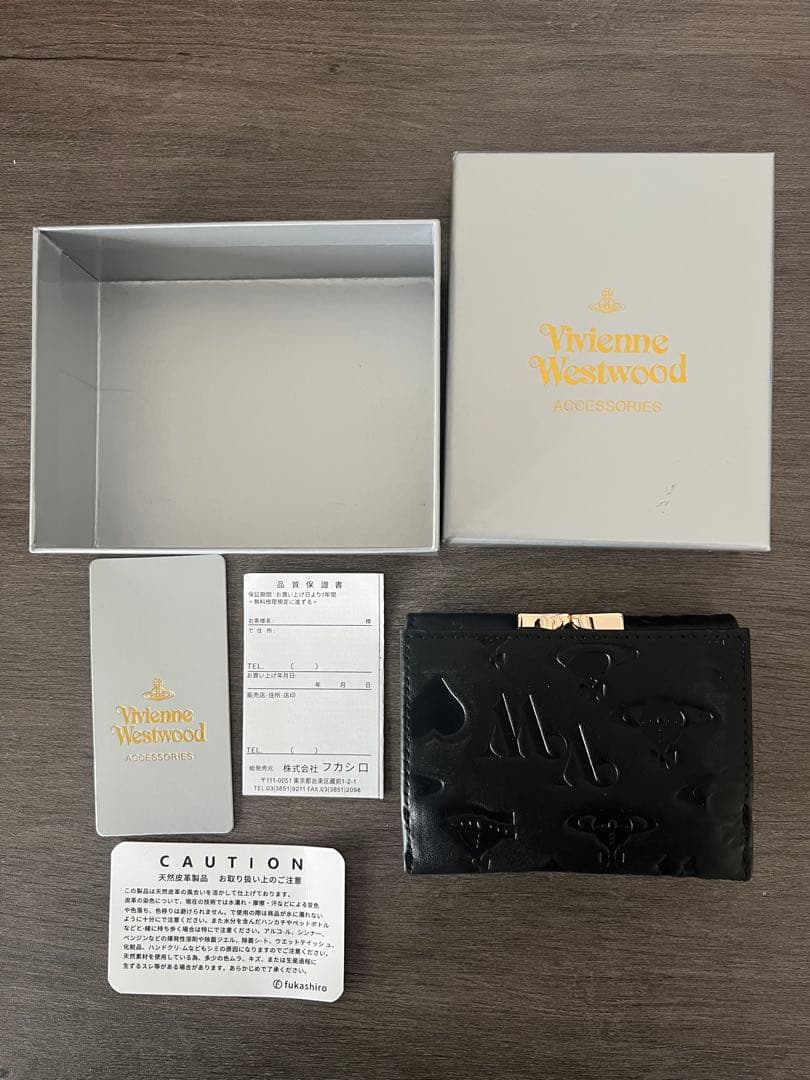 Vivienne Westwood 三つ折り財布 ブラック h4