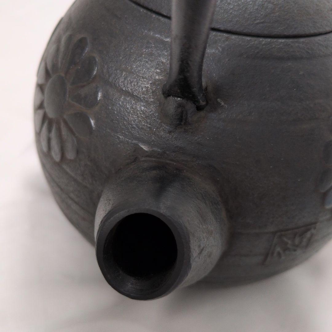 【未使用品】南部鉄器　花模様　鉄瓶