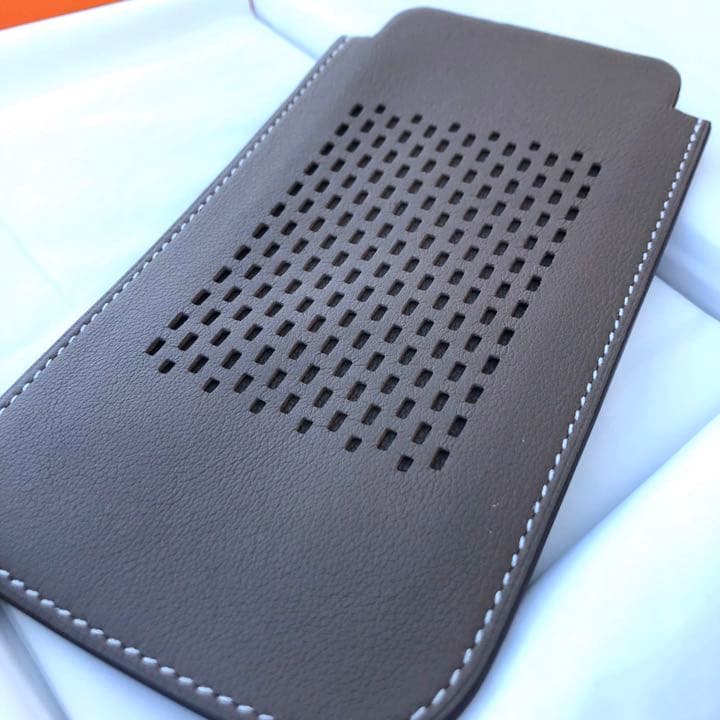 【kounellistapies専用】HERMES エルメス　携帯ケース！
