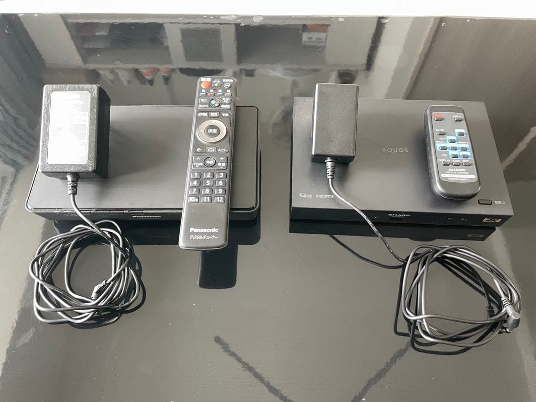 PanasonicとSHARPチューナー、ケーブル付