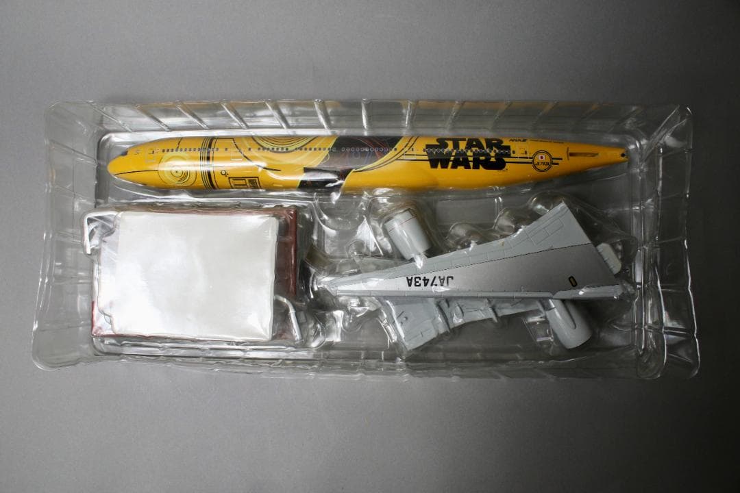 レア C-3PO ANA JET B777-200ER JA743A 1/200