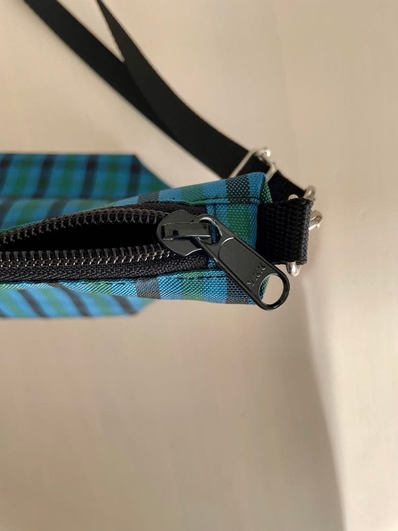 ファミリア 舟形ポシェット familiar 美品