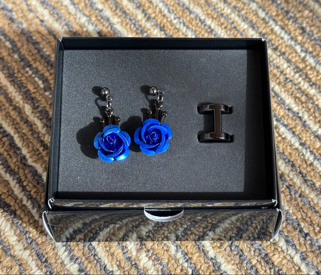 【Ado】カムパネルラ ファッショナブルピアス