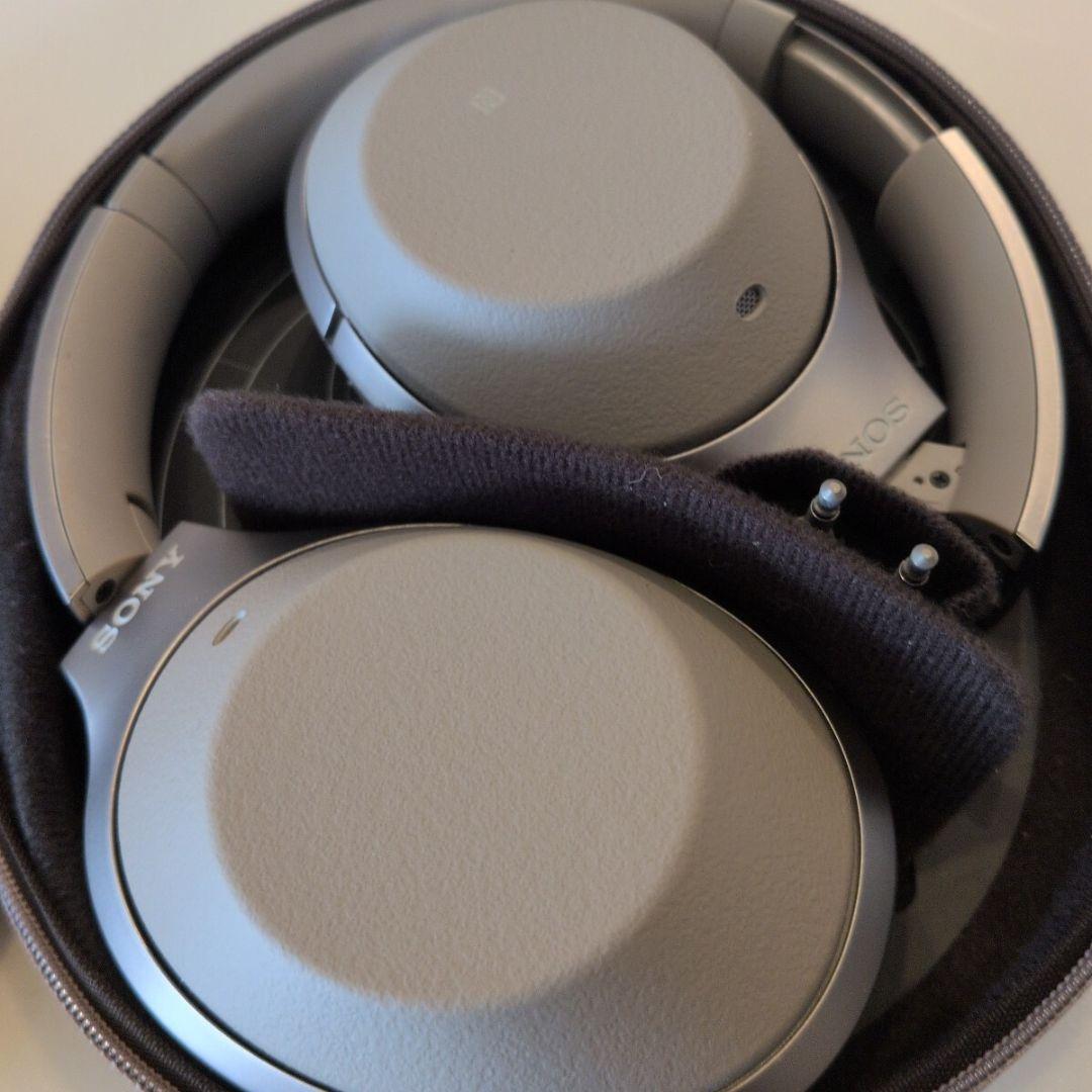 専用）SONY ワイヤレスヘッドホン ノイズキャンセリング WH-1000XM2