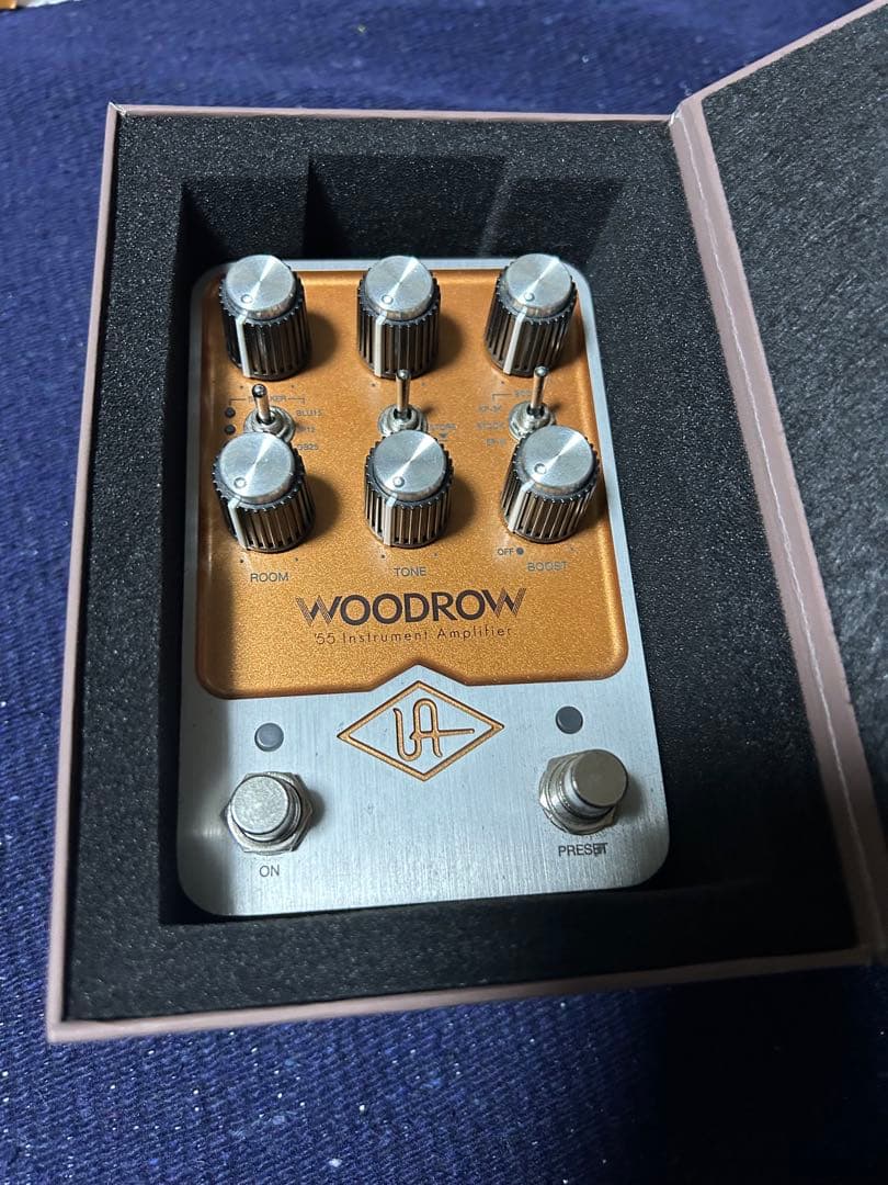 ギター UNIVERSAL AUDIO UAFX WOODROW