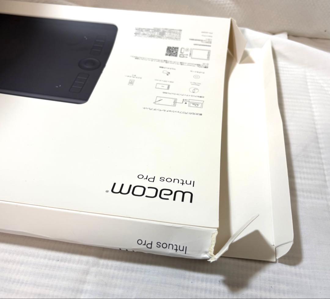 【中古品】WACOM Intuos Pro PTH-660/K0 medium