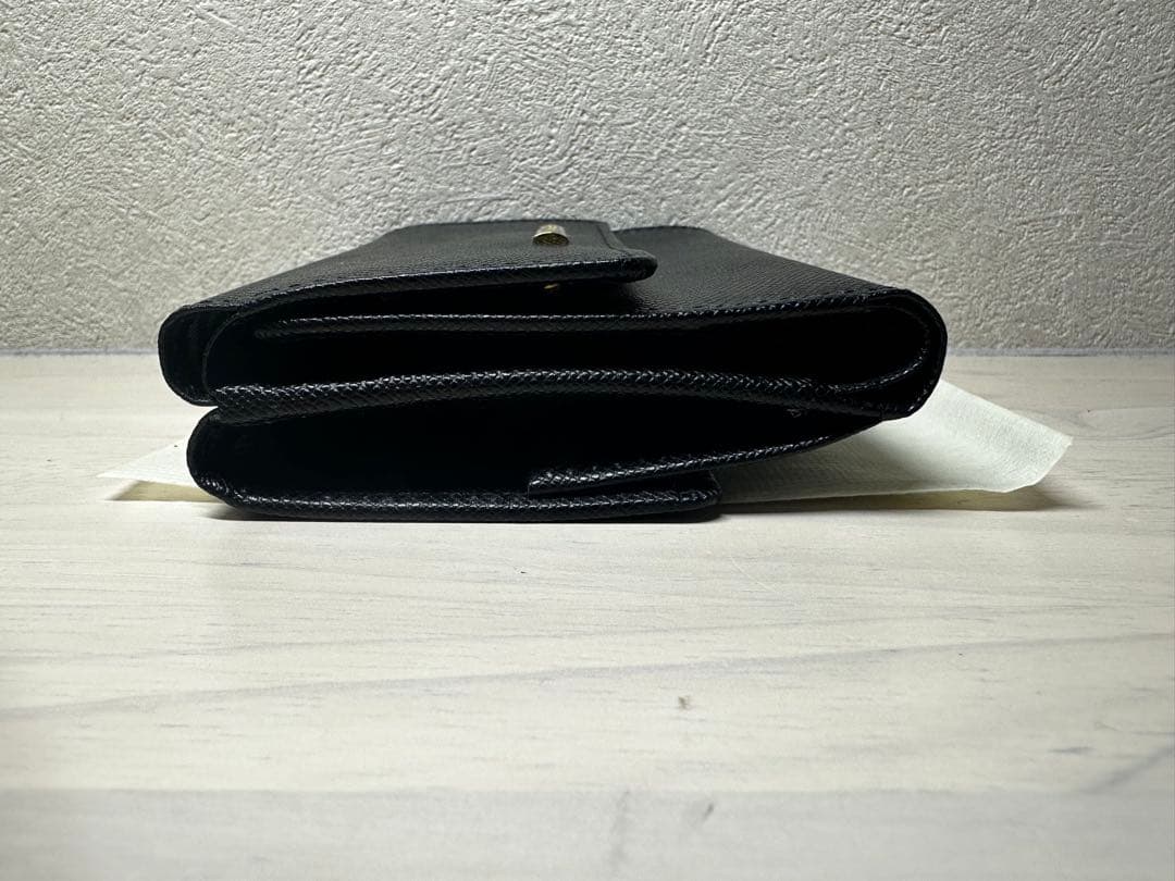 【美品】BURBERRY レザー 三つ折り財布 ノバチェック プレート ブラック