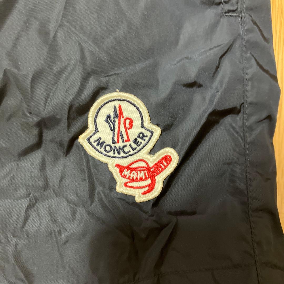 モンクレール　水着　ショート、ハーフパンツＭサイズ