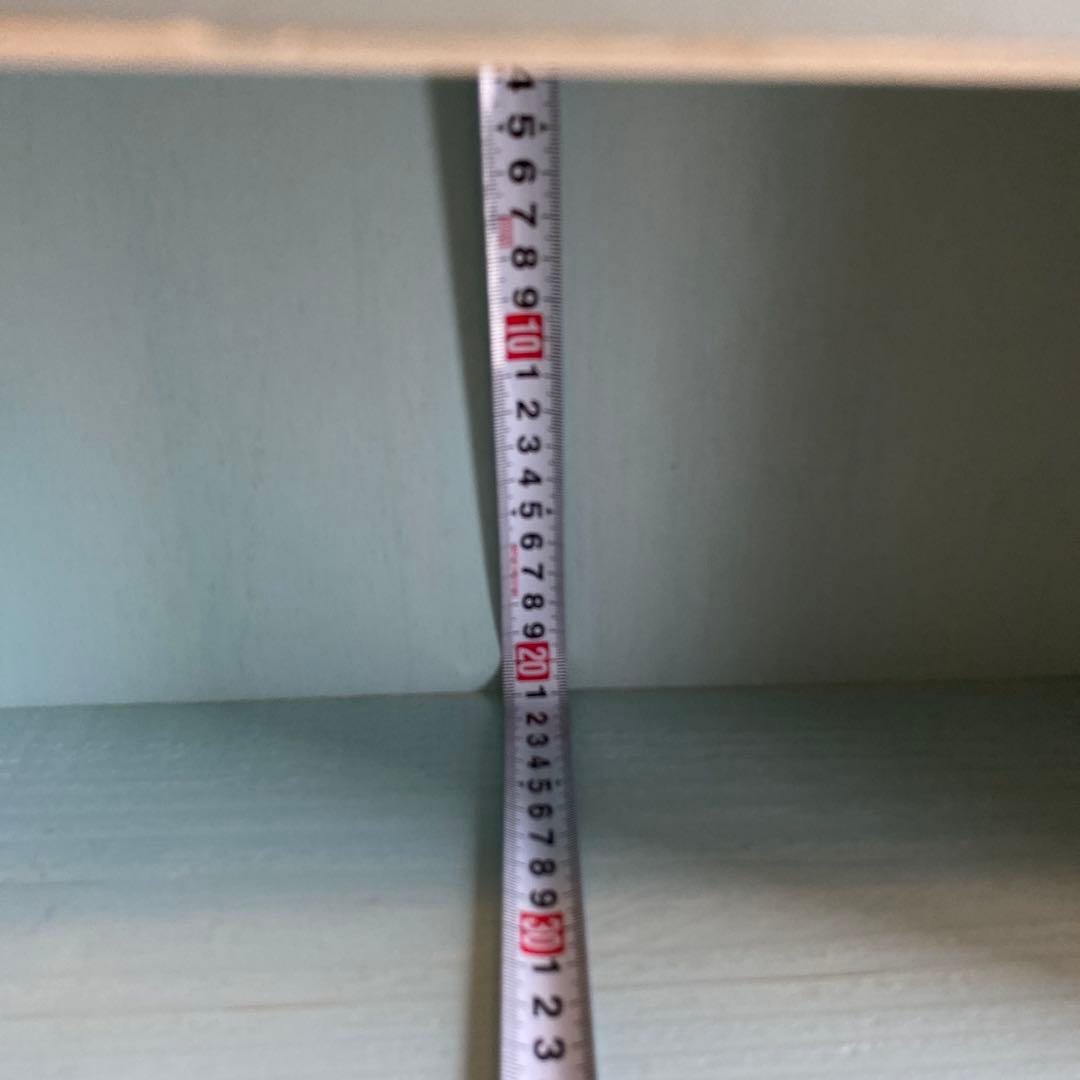 ① アンティーク棚　子供部屋