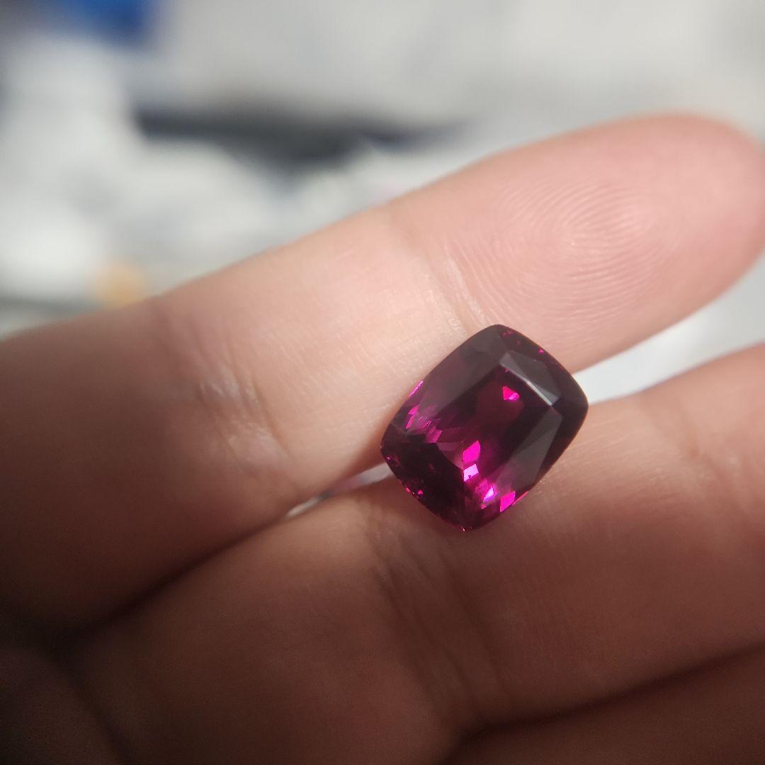 特大天然ロードライトガーネット 9.001ct