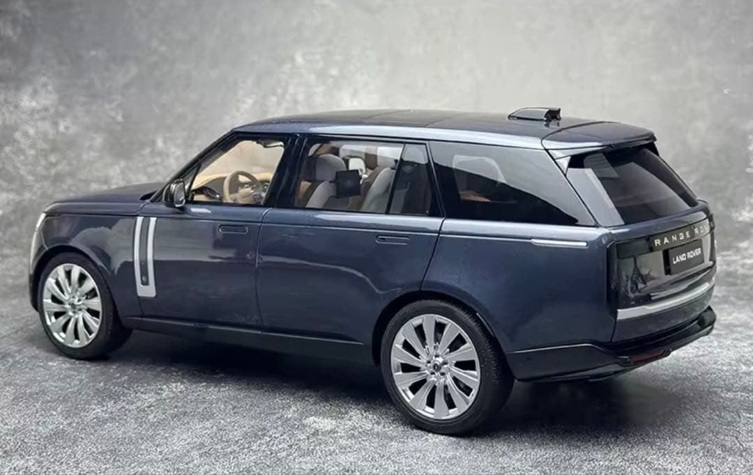 1/18ダイキャスト￼ランドローバー レンジローバー SV (LWB) モデル