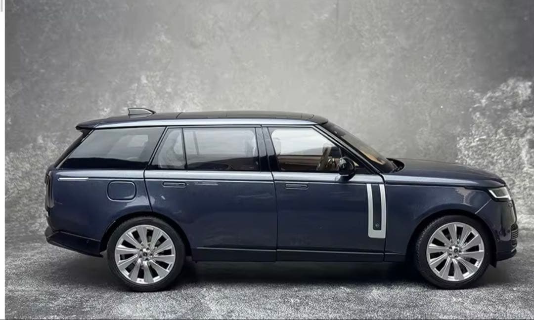 1/18ダイキャスト￼ランドローバー レンジローバー SV (LWB) モデル