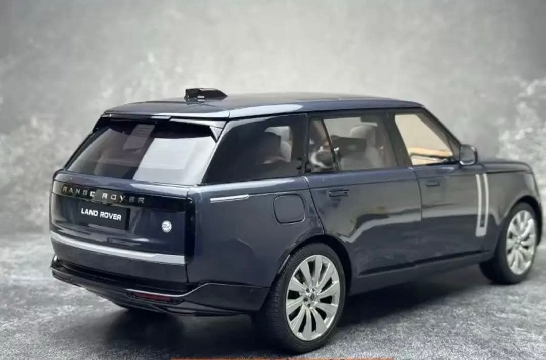1/18ダイキャスト￼ランドローバー レンジローバー SV (LWB) モデル