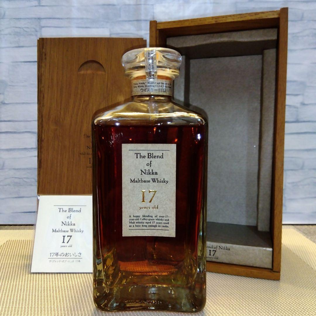 ★ 特級　ザ・ブレンドオブニッカ17年(金文字)　化粧木箱、小冊子付