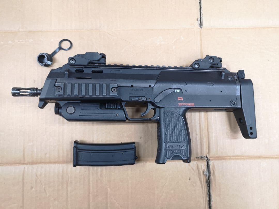 南*丸様 東京マルイ　MP7　電動ガン