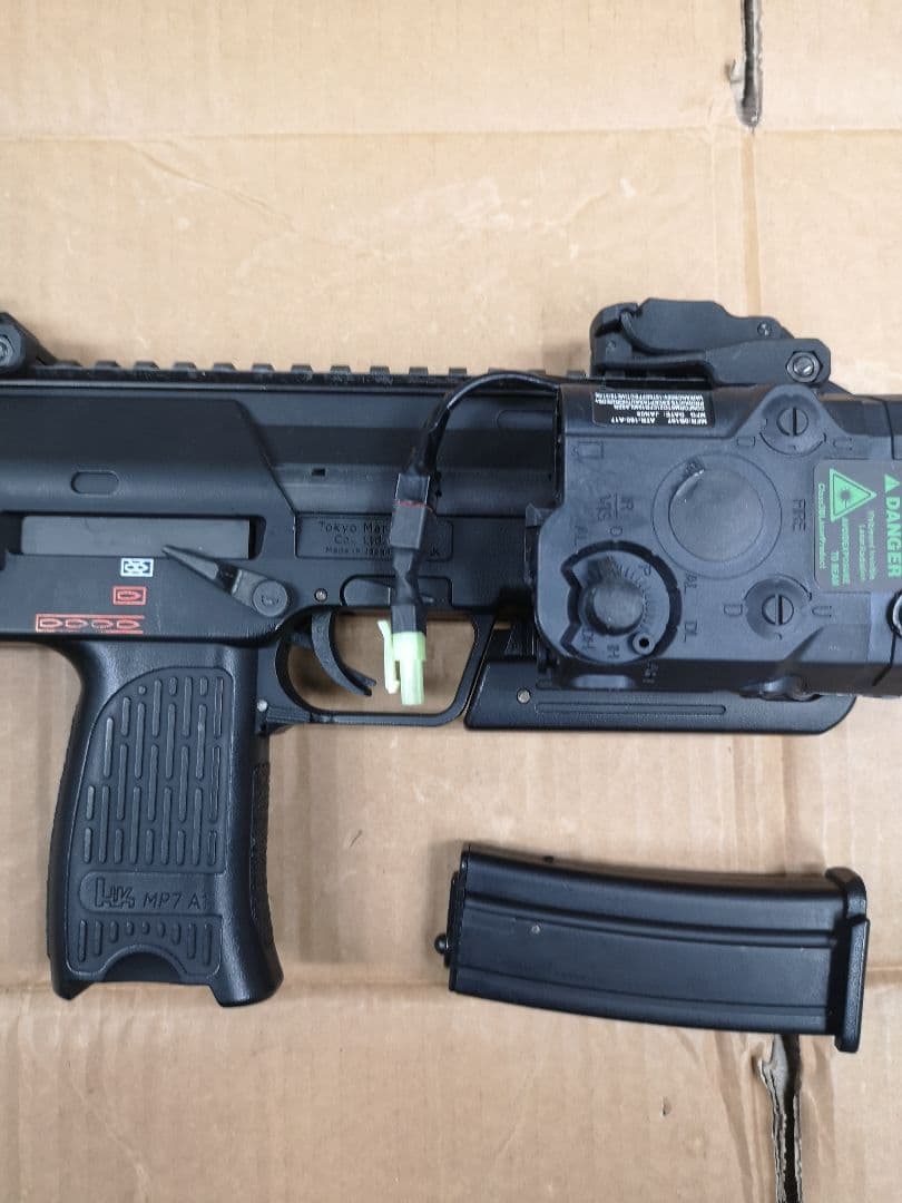 南*丸様 東京マルイ　MP7　電動ガン