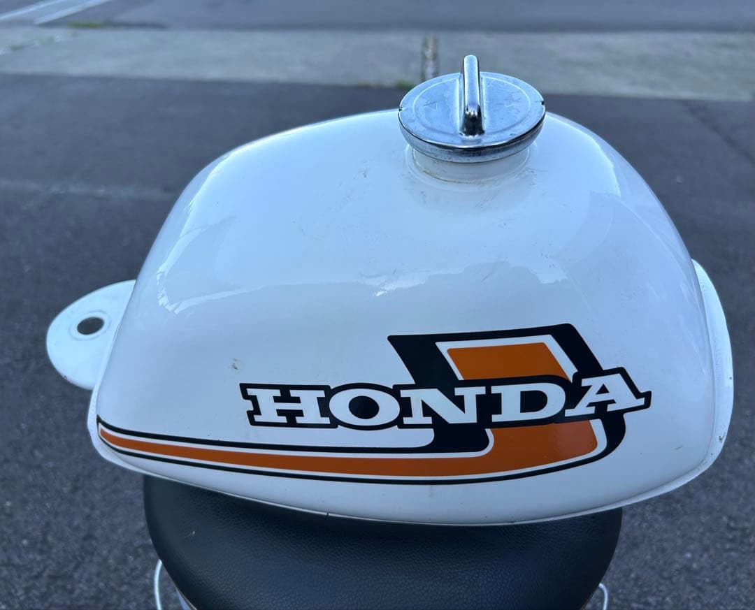 モンキー 4L タンク