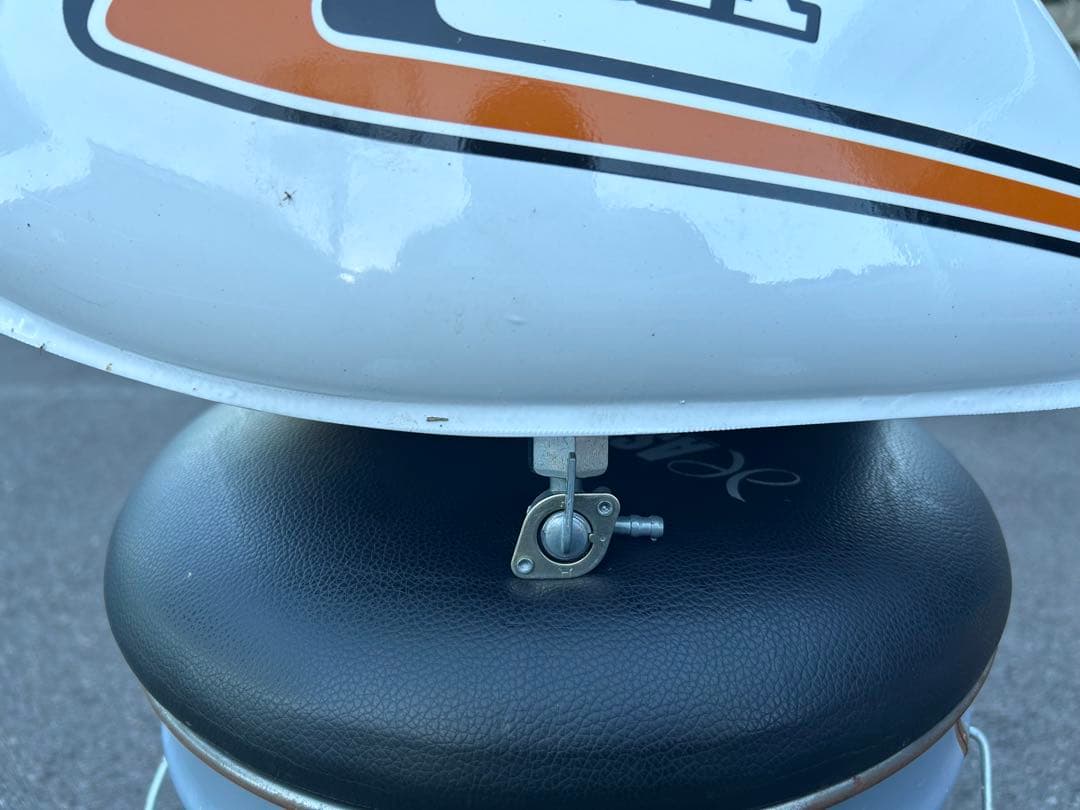 モンキー 4L タンク