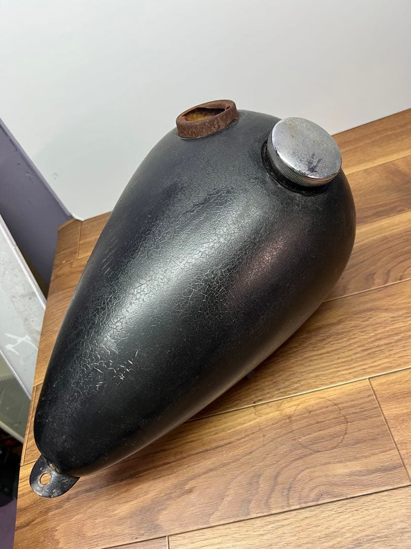 【送料込み】ガソリンタンク⭐︎ハーレーなどに