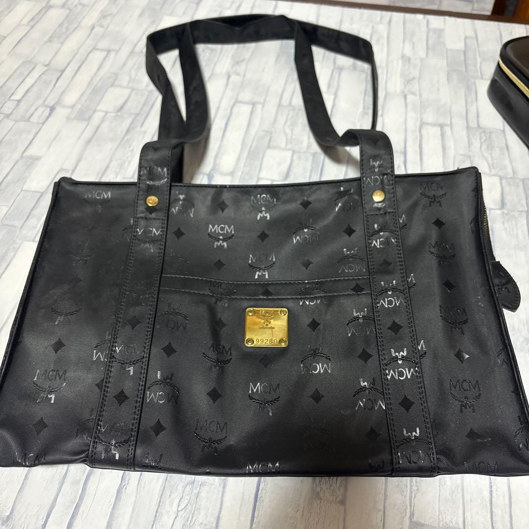 MCM エムシーエム バック ショルダー トート 総柄ロゴ ヴィセトス
