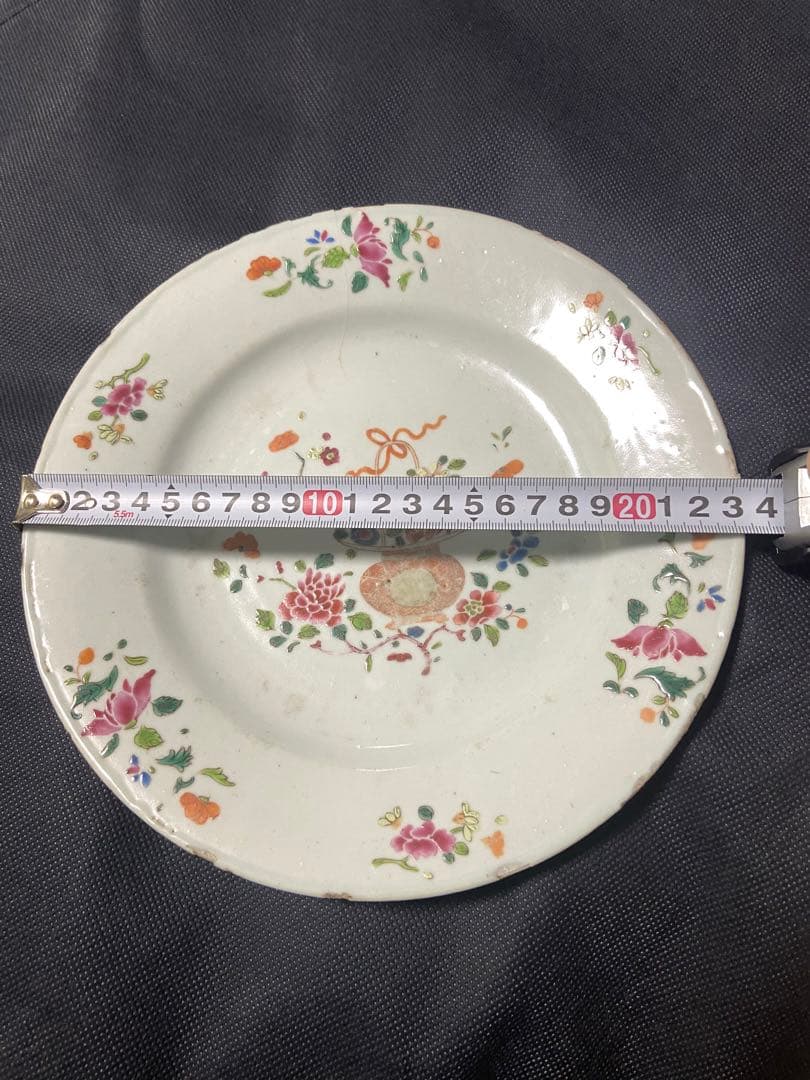 中国古美術品　清の乾隆時代　粉彩中皿　本物保証　23cm