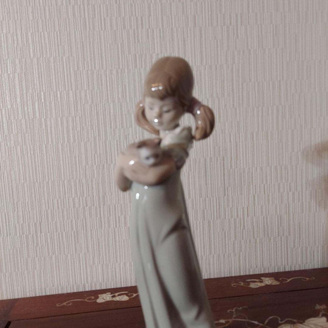 週末セール　私のことも忘れないで　リヤドロ　子猫　少女