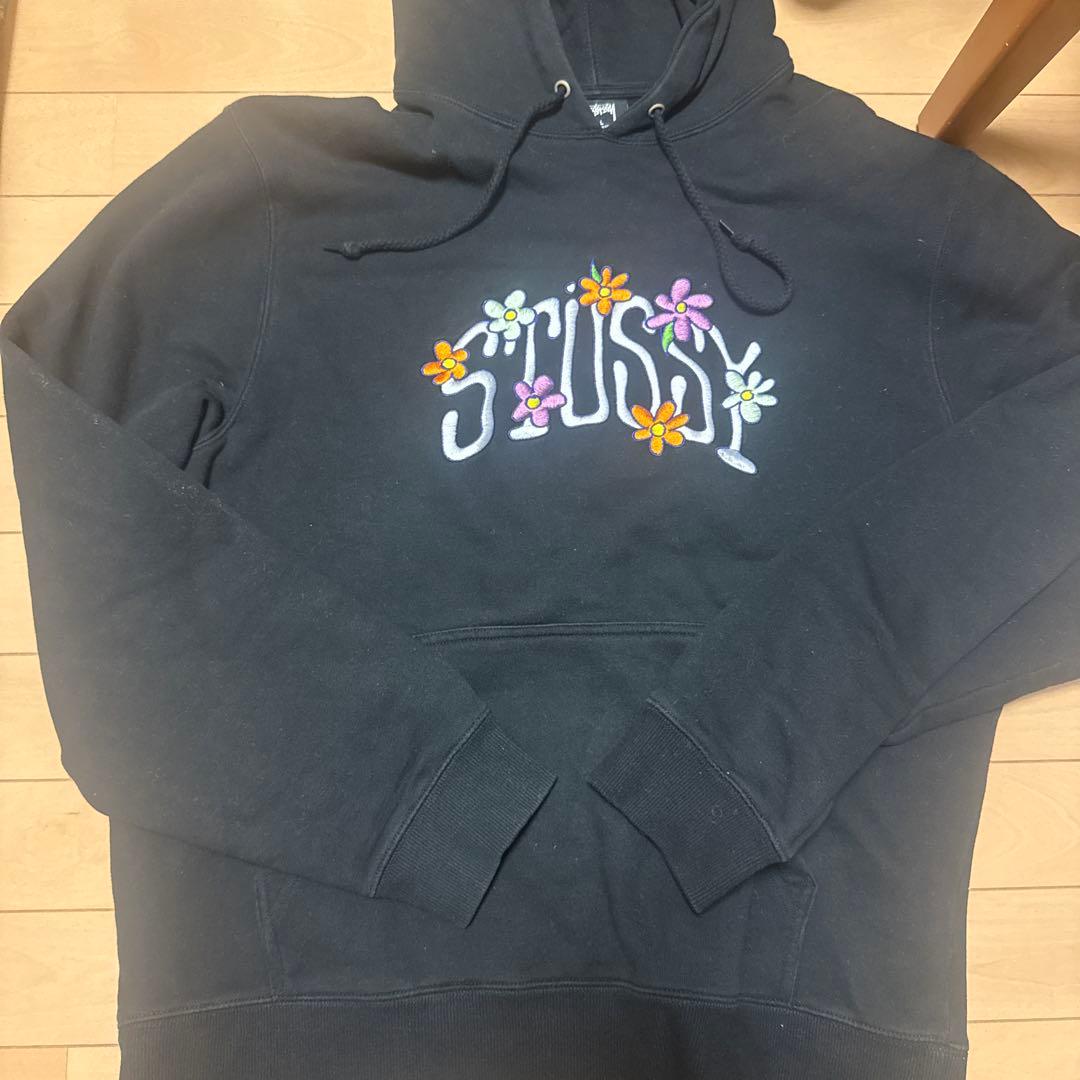 レア　Stüssy 花柄パーカー