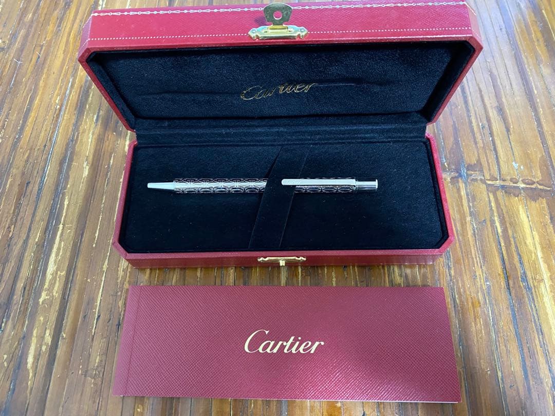 未使用 Cartier カルティエ　ボールペン シルバー ケース付き　インク黒