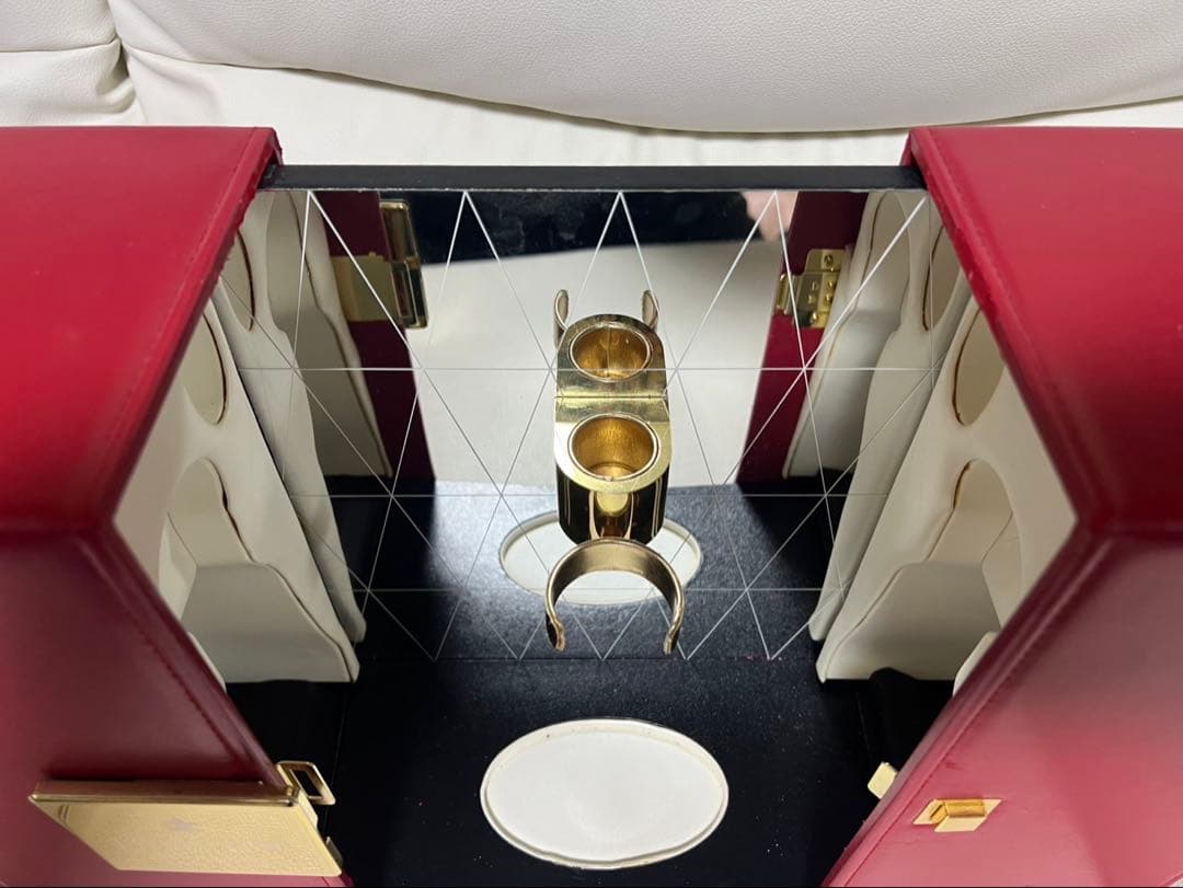 レミーマルタン ルイ13世　バカラ　冊子・替栓・観音開き化粧箱・外箱！未開封