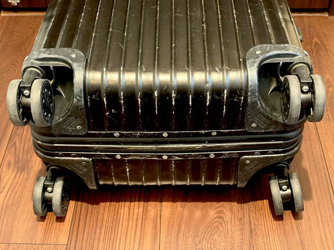 (廃盤) RIMOWA TOPAS キャリーケース 黒