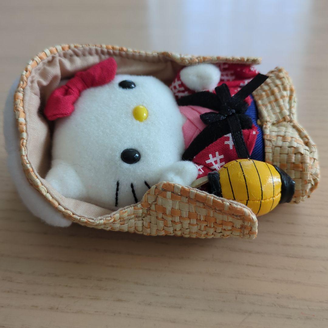 冬期限定　ハローキティ 和服 ぬいぐるみ キーホルダー付き　ご当地キティ