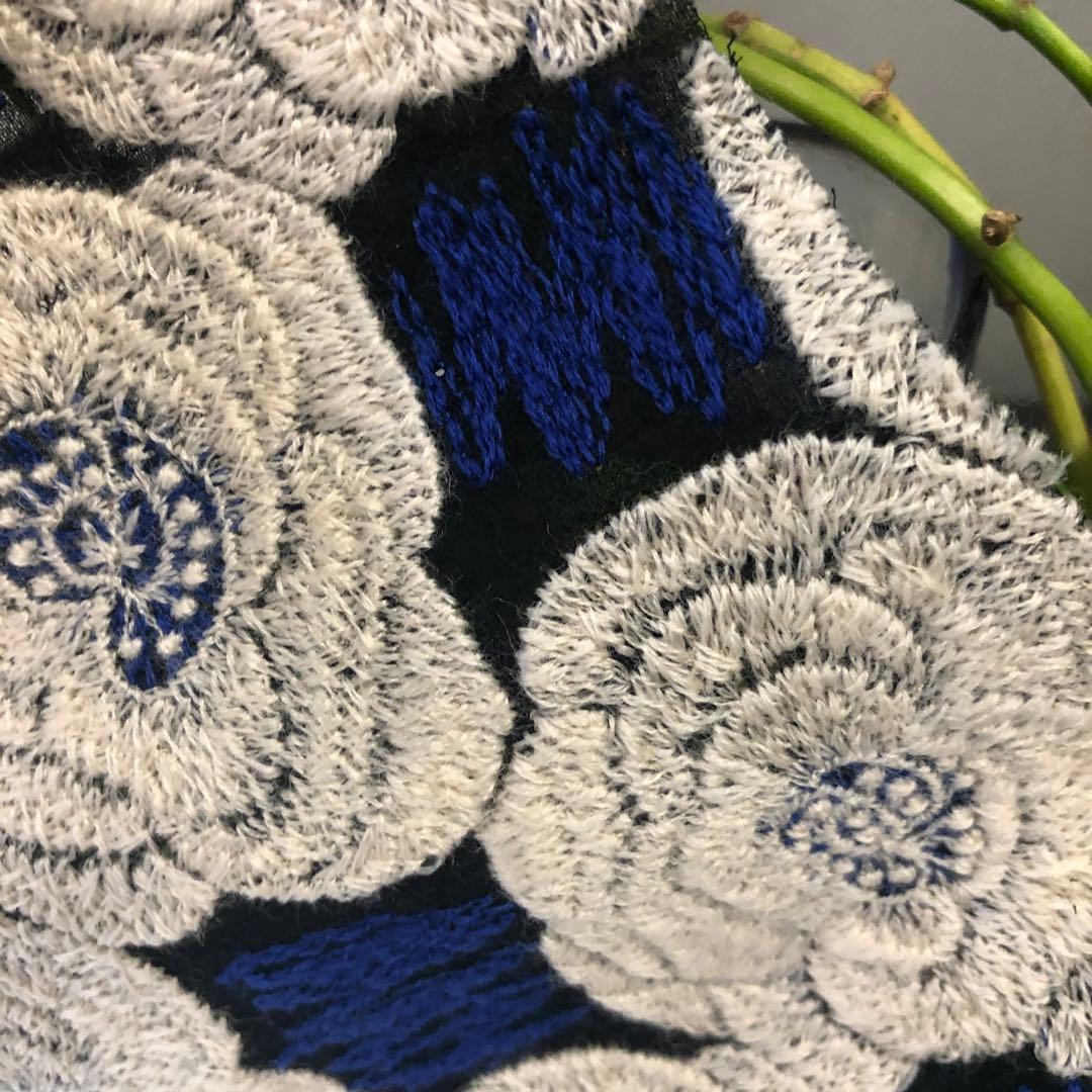 総刺繍柄ハギレ/ミナペルホネン