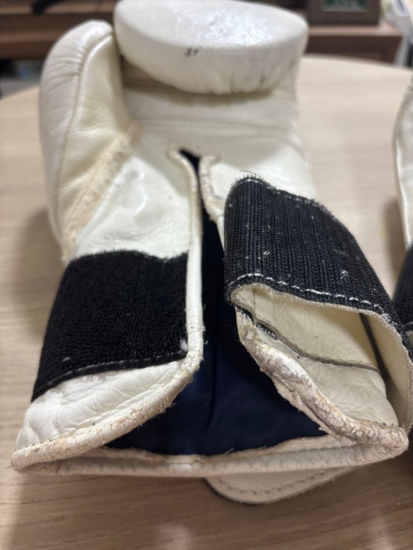 Winning ボクシンググローブ 12オンス ホワイト