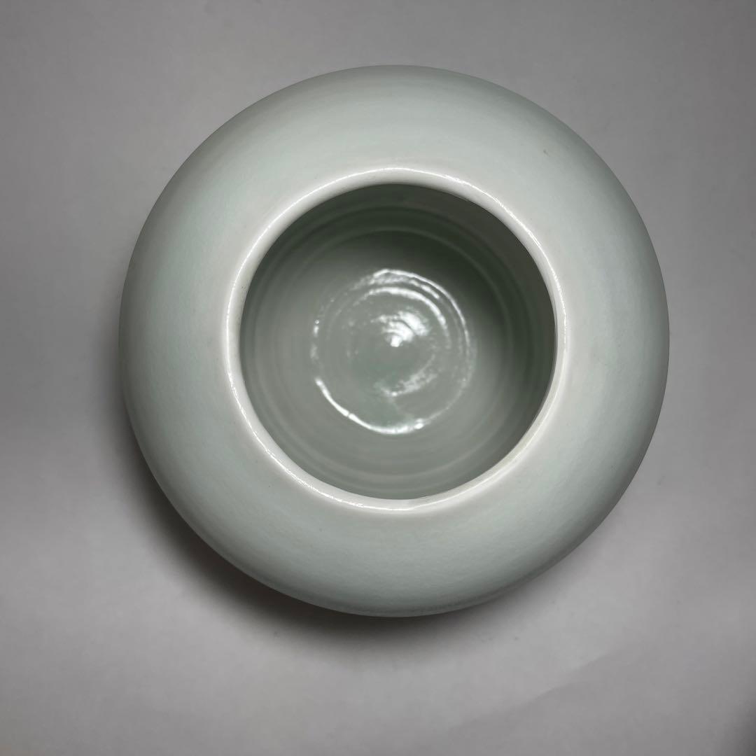 ◆ボストン美術館所蔵陶芸家【叶光夫】造 白瓷刻文花瓶 共箱・共布・栞付 昭和時代