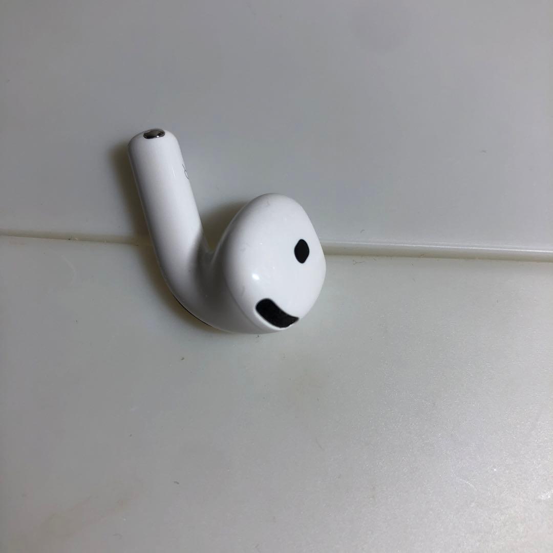Apple AirPods 第4世代　ANC 右耳　右　右側