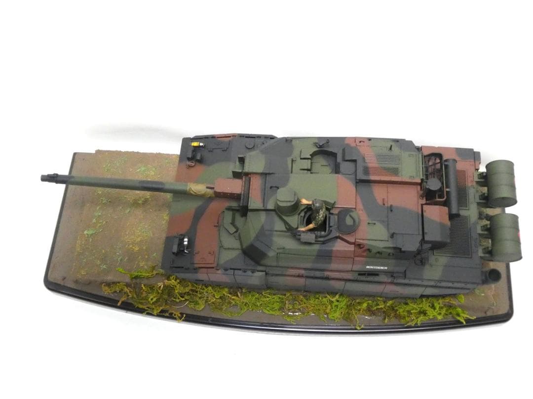 タミヤ　1/35 フランス主力戦車 ルクレール シリーズ2　完成品