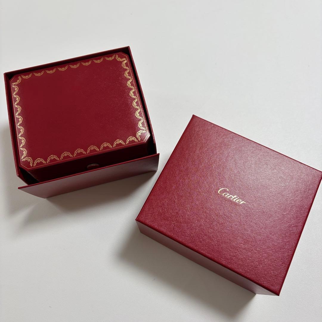 美品　カルティエ　腕時計　ウォッチ　ケース　空箱　現行品