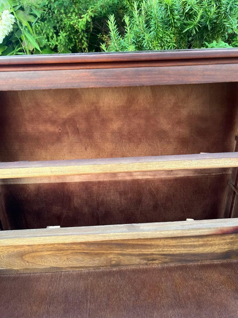 骨董 アンティーク 彫刻が美しい　四段引き出し箪笥 軽井沢彫？