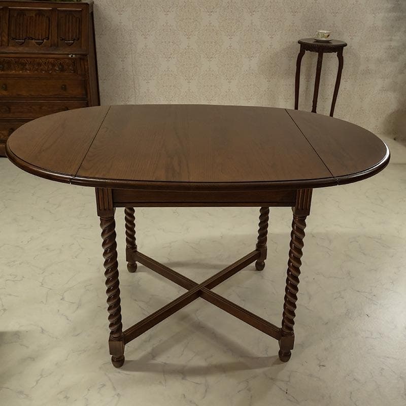 ダイニングテーブル 英国調　クラシック家具 伸長式　バタフライテーブル